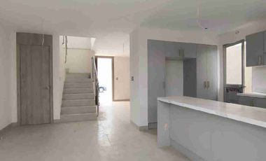 Casa de Alquiler 3 dormitorios Urbanización Millenium Village