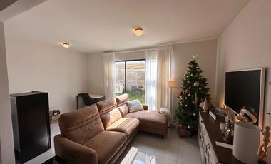 Casa en venta ubicada dentro del fraccionamiento Villas del Campo, en el municipio de Calimaya, Estado de México, una de las zonas con mayor plusvalía