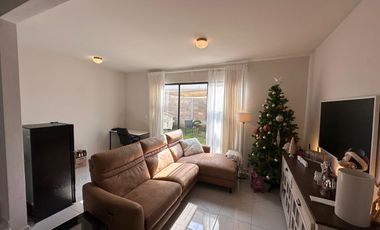 Casa en venta ubicada dentro del fraccionamiento Villas del Campo, en el municipio de Calimaya, Estado de México, una de las zonas con mayor plusvalía