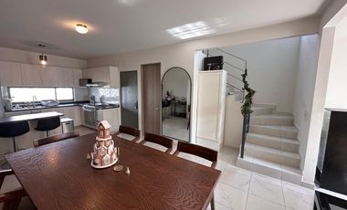 Casa en venta ubicada dentro del fraccionamiento Villas del Campo, en el municipio de Calimaya, Estado de México, una de las zonas con mayor plusvalía