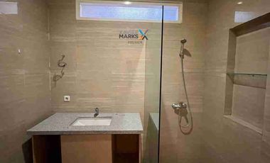 Disewakan Rumah Modern Minimalis Semi Furnished di Cluster Favorit Araya Golf Malang