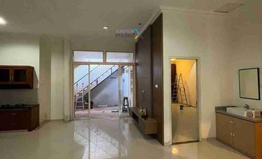 Disewakan Rumah Modern Minimalis Semi Furnished di Cluster Favorit Araya Golf Malang