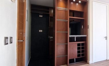 Departamento Estudio a Media Cuadra de Providencia, a pasos del Metro. Terraza Mirador Piscina Vista Panorámica