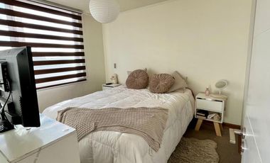 Departamento en Arriendo con Estacionamiento Incluido en Condominio Alta Vists