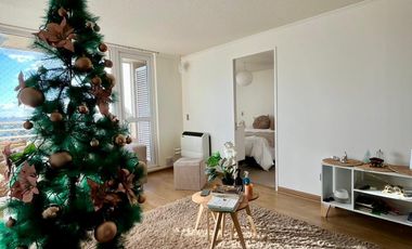 Departamento en Arriendo con Estacionamiento Incluido en Condominio Alta Vists