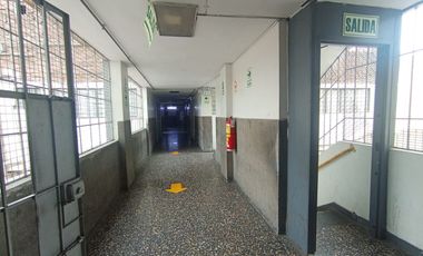 OPORTUNIDAD DE INVERSIÓN GALERÍA COMERCIAL EN ZONA ALTAMENTE TRANSITADA EN MESA REDONDA.