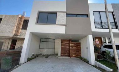 Venta casa en coto Galarza, Capital Norte, Zapopan, Jalisco.