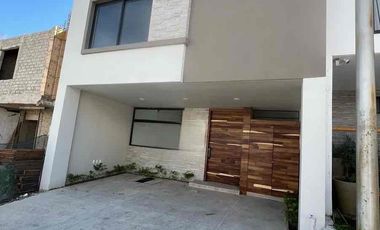 Venta casa en coto Galarza, Capital Norte, Zapopan, Jalisco.