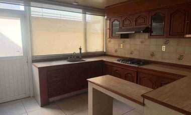 Se renta casa grande en Valle Don Camilo, zona popular, Metepec, Estado De México