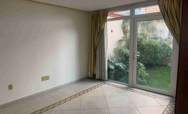 Se renta casa grande en Valle Don Camilo, zona popular, Metepec, Estado De México