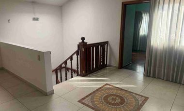 Se renta casa grande en Valle Don Camilo, zona popular, Metepec, Estado De México