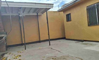 Rento casa  de 4 recámaras en zona céntrica