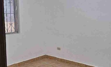 Rento casa  de 4 recámaras en zona céntrica