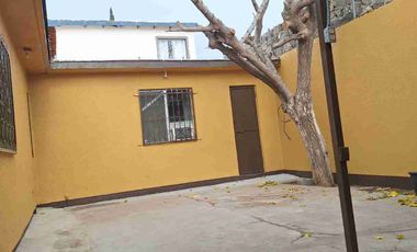 Rento casa  de 4 recámaras en zona céntrica