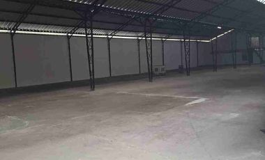 Alquiler bodega 1300 av juan tanca marengo $4,80 dólares el metro cuadrado