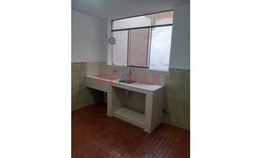 Alquiler Amplio Dpto en La Molina - 3 Hab. + 2 baños Av. Javier Heraud
