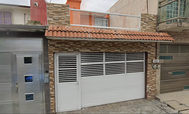 BONITA CASA EN VENTA. LOMAS DE RIO MEDIO III, VERACRUZ. REMATE BANCARIO