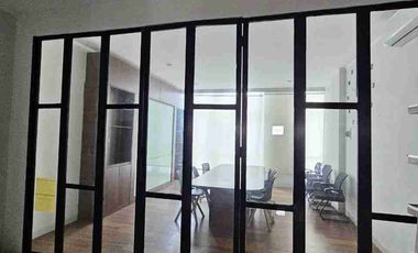 Dijual atau Disewakan ruko 3 lantai di summarecon bekasi