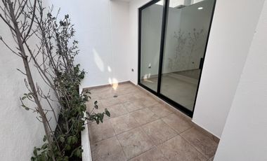 Casa Nueva en Renta en Parque Real Cuautlancingo con Amenidades y Acceso a Periférico | $13,000