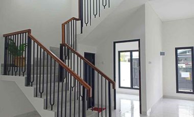 Dijual Rumah Baru Siap Huni Di Kencana Loka Bsd