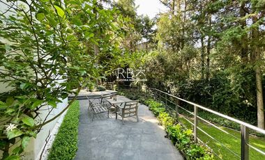 Casa en venta en Rancho San Francisco | 643 m², jardín y 4 autos