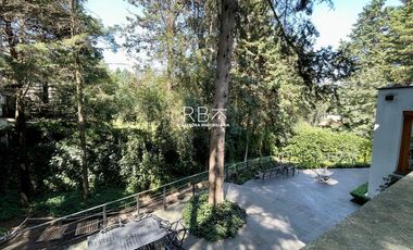 Casa en venta en Rancho San Francisco | 643 m², jardín y 4 autos