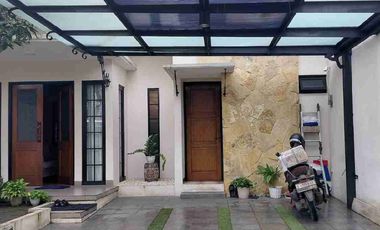 JUAL Rumah Bagus Hunian Strategis Bagus Sekali Dekat Tol Dan Stasiun BSD Tangsel, Nn