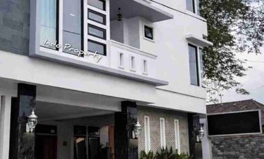 DIJUAL KOST EKSKLUSIF 49 KAMAR FULL FURNISHED DEKAT KAMPUS UII JALAN KALIURANG KM.12,5 YOGYA