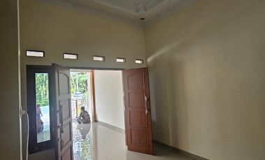 Dijual Rumah Baru Donohudan Utara Asrama Haji