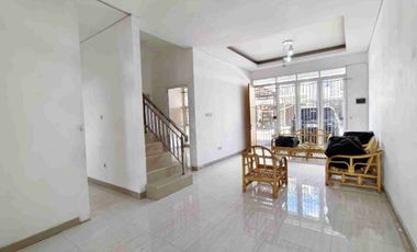 Dijual rumah cantik siap huni dalam komplek perumahan elit dekat Indogrosir Palembang