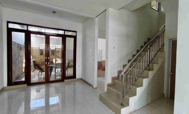 Dijual rumah cantik siap huni dalam komplek perumahan elit dekat Indogrosir Palembang