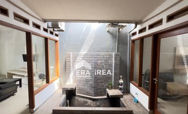 RUMAH FULL FURNISHED DIJUAL DI SOLO BARU DEKAT PASAR TELUKAN, RS INDRIATI, RS DR OEN SOLO BARU