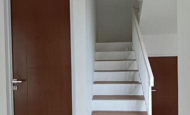 Rumah asri cluster Bintaro sektor 4 dekat stasiun siap huni