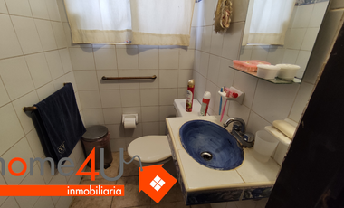 Se vende como terreno de ≈ 697 m²