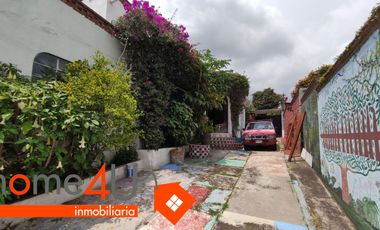 Se vende como terreno de ≈ 697 m²