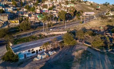 TERRENO DE VENTA EN RAMPA DE LA BUENAVISTA SUBIENDO A OTAY, TIJUANA