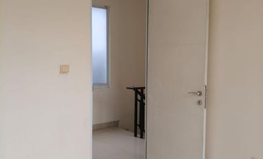 Rumah Murah & Langka di Green Lake City – Cluster Australia, SHM, 2 Lantai