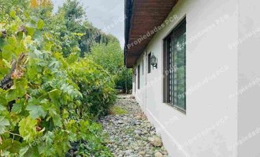 Se vende excelente casa  sólida 225 M2 con Parcela 5000 mtrs en Palmilla Linares .