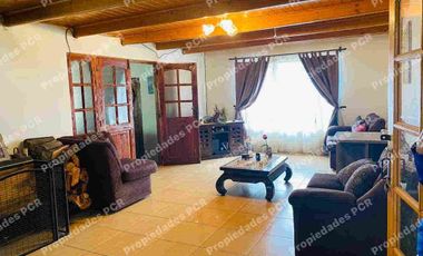 Se vende excelente casa  sólida 225 M2 con Parcela 5000 mtrs en Palmilla Linares .