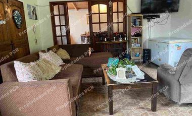 Se vende excelente casa  sólida 225 M2 con Parcela 5000 mtrs en Palmilla Linares .