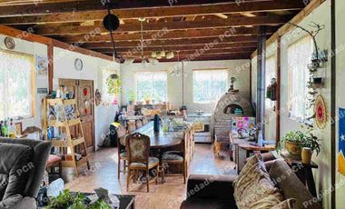 Se vende excelente casa  sólida 225 M2 con Parcela 5000 mtrs en Palmilla Linares .