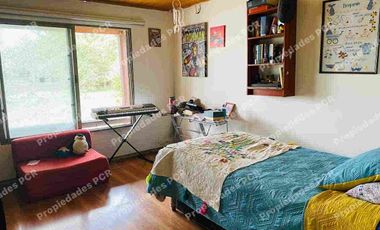 Se vende excelente casa  sólida 225 M2 con Parcela 5000 mtrs en Palmilla Linares .