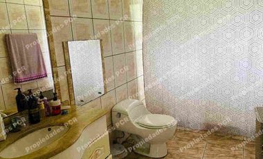 Se vende excelente casa  sólida 225 M2 con Parcela 5000 mtrs en Palmilla Linares .