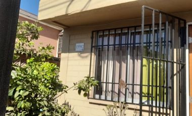 Arrienda Comoda Casa 3D/1B en San Bernardo, excelente conectividad