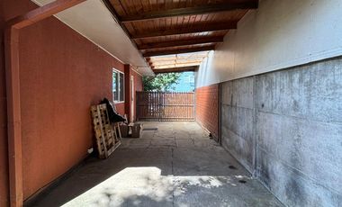 Venta de amplia y acogedora casa en Parque Krahmer, Valdivia