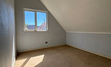 Venta de amplia y acogedora casa en Parque Krahmer, Valdivia