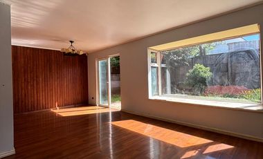Venta de amplia y acogedora casa en Parque Krahmer, Valdivia