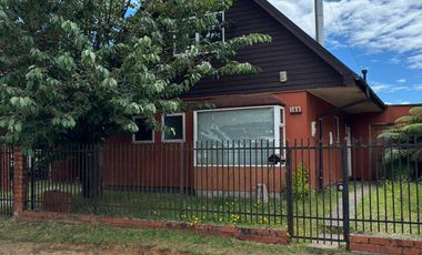 Venta de amplia y acogedora casa en Parque Krahmer, Valdivia