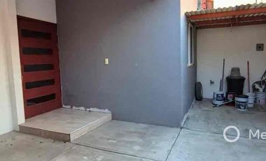 EN VENTA BONITA CASA SOLA EN CUAUTLA