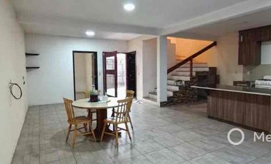 EN VENTA BONITA CASA SOLA EN CUAUTLA